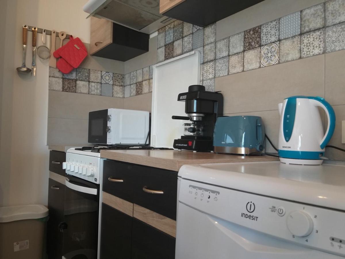 Toelgyerdo Apartman Kismaros Eksteriør billede